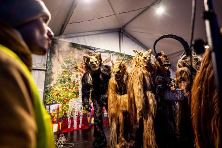 Parklni in Krampusi so nas obiskali (14)
